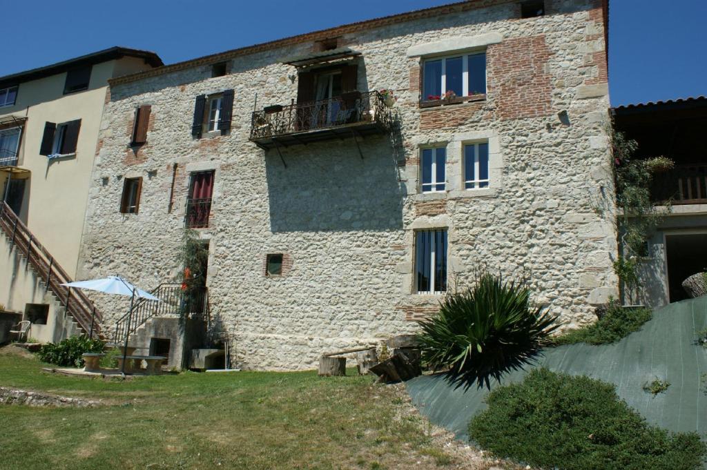 里歌利勒斯磨坊酒店 Saint-Sylvestre-sur-Lot 外观 照片